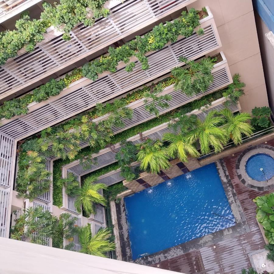 Alps At 150 Newport Blvd Condominum Near T3 Pasay Buitenkant foto