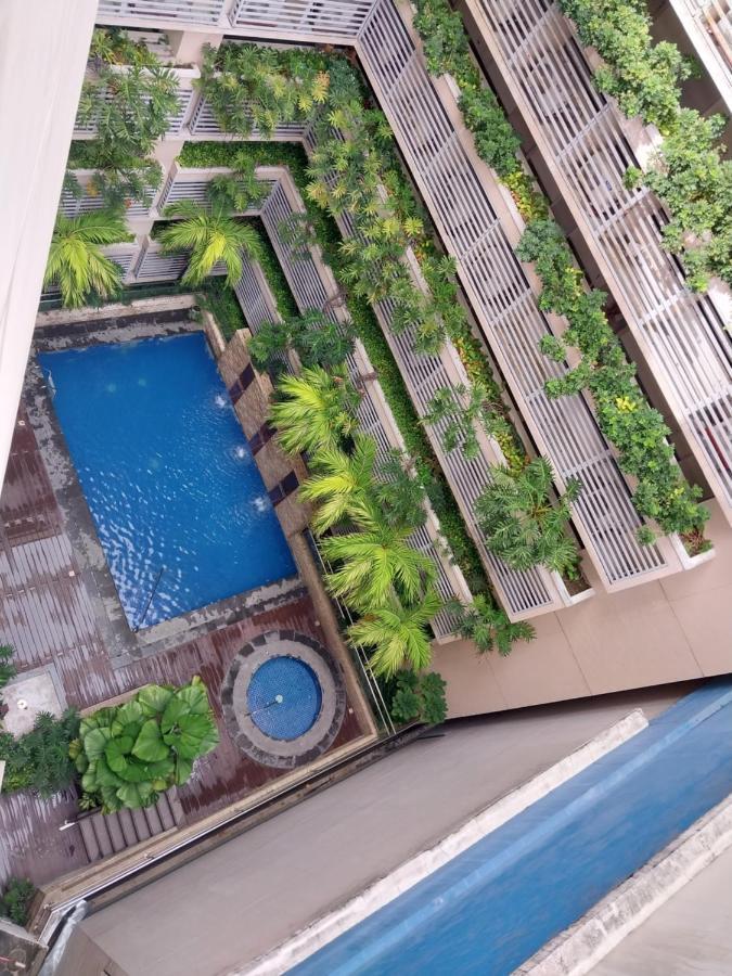 Alps At 150 Newport Blvd Condominum Near T3 Pasay Buitenkant foto