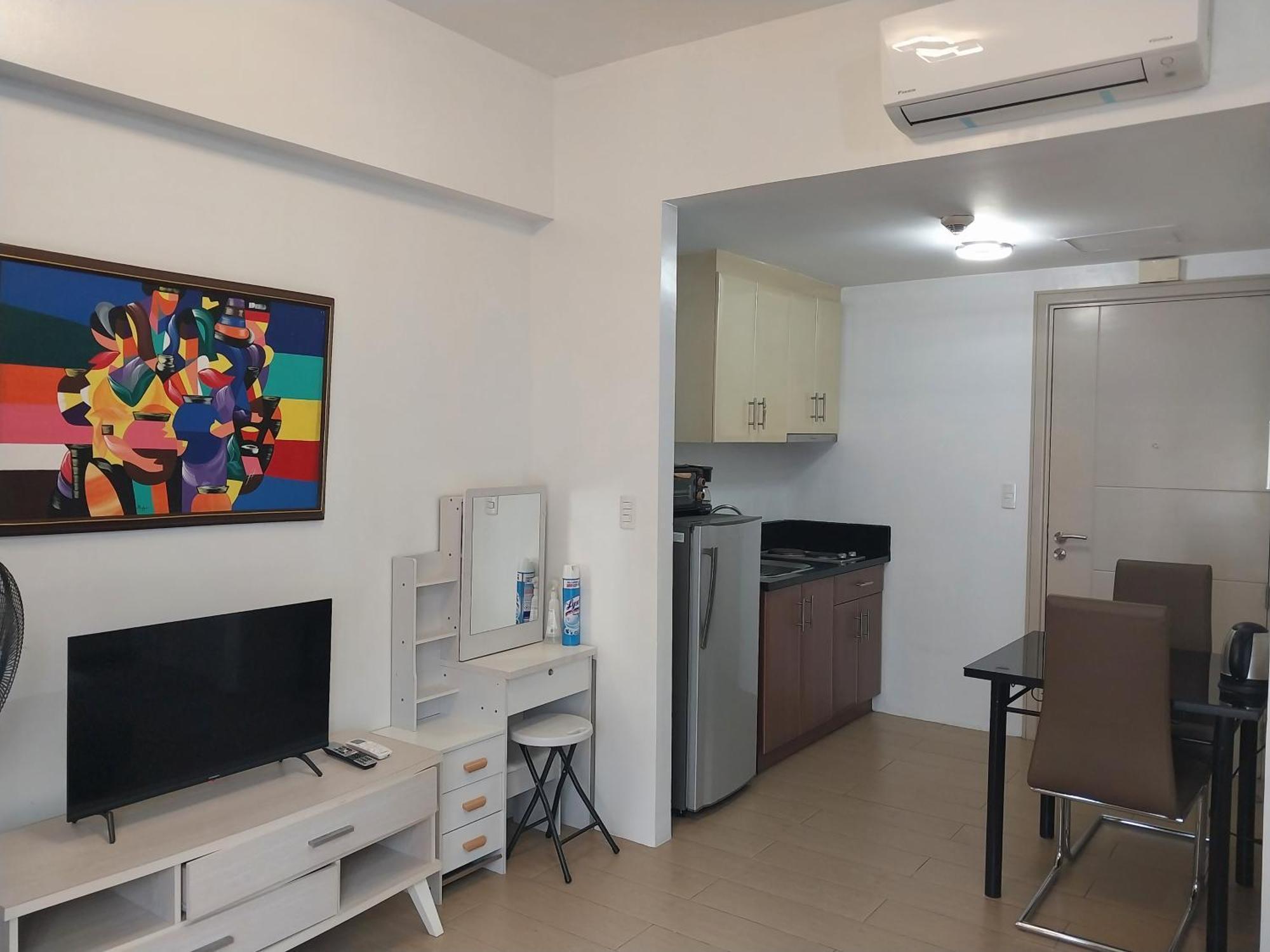 Alps At 150 Newport Blvd Condominum Near T3 Pasay Buitenkant foto